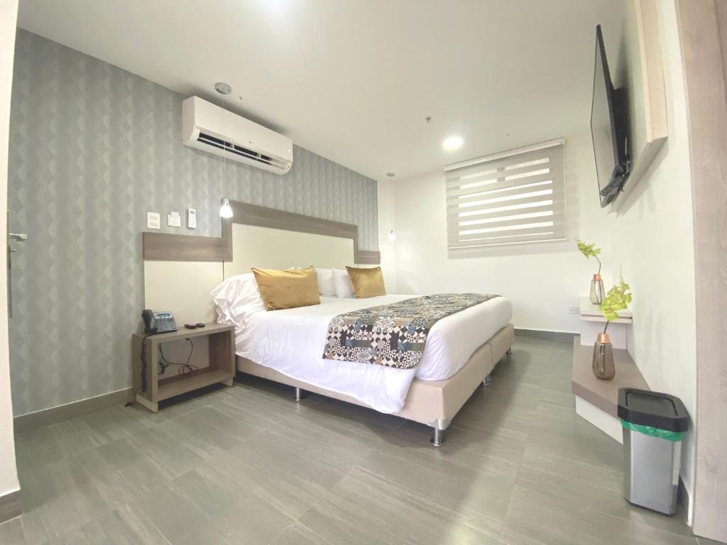 Seven Inn Hotel - 豪华王室