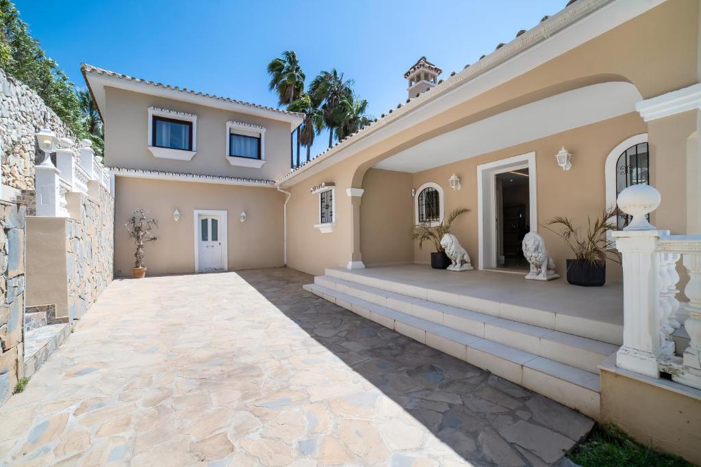 VILLA LILIA, Marbella, Spain - Booking.com
