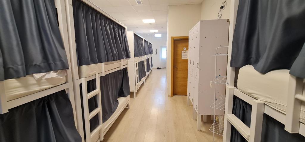 Kuchyň nebo kuchyňský kout v ubytování Albergue SIXTOs no Caminho