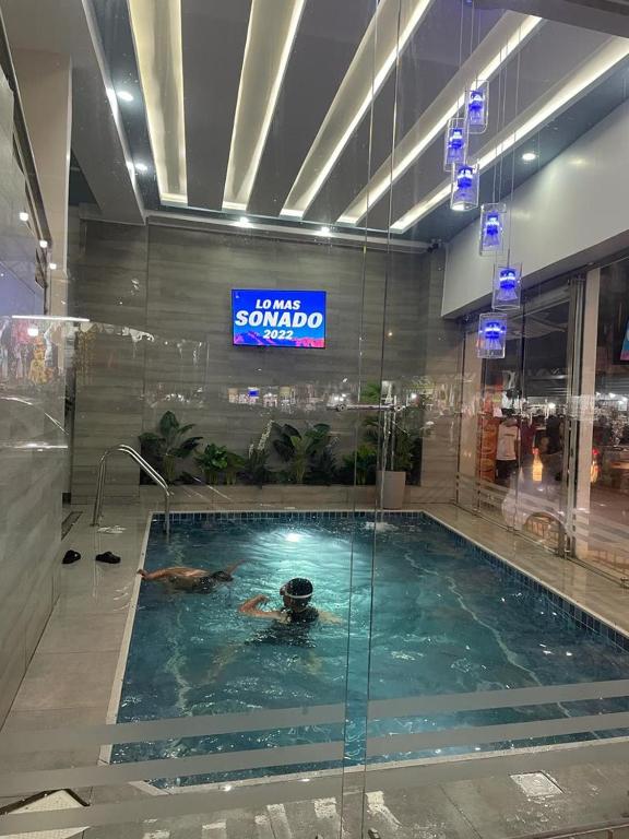 Bazén v ubytování Hotel Andy nebo v jeho okolí