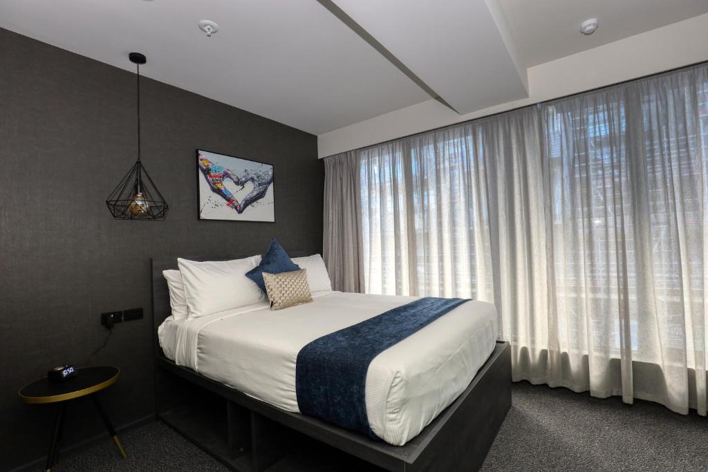 Microtel by Wyndham Wellington photo