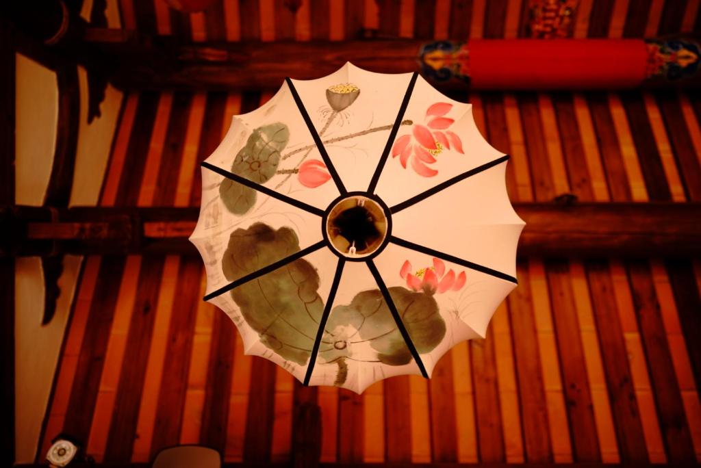 Fotografie z fotogalerie ubytování 新龍頭古厝本館 Shin Long Tou B&B v destinaci Jinning