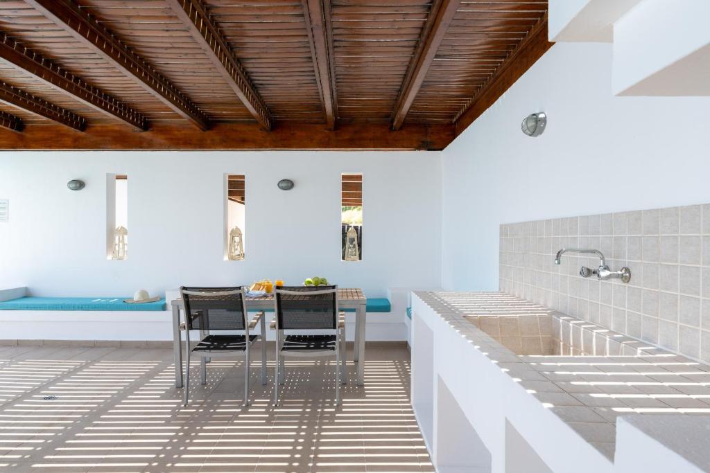 Fotografie z fotogalerie ubytování Villa Milena with private pool, Vlicha beach Lindos v destinaci Líndos
