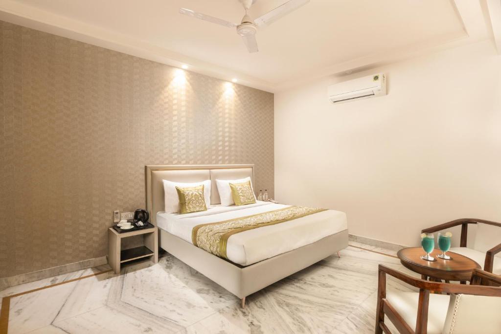 Postel nebo postele na pokoji v ubytování Hotel Star By Star Group- Near Delhi Airport