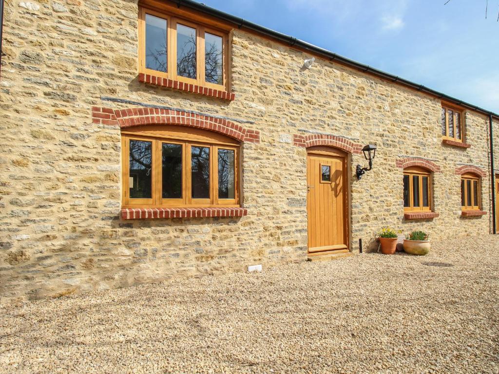 The Stables, Burton Bradstock, Bridport (updated prices 2024)
