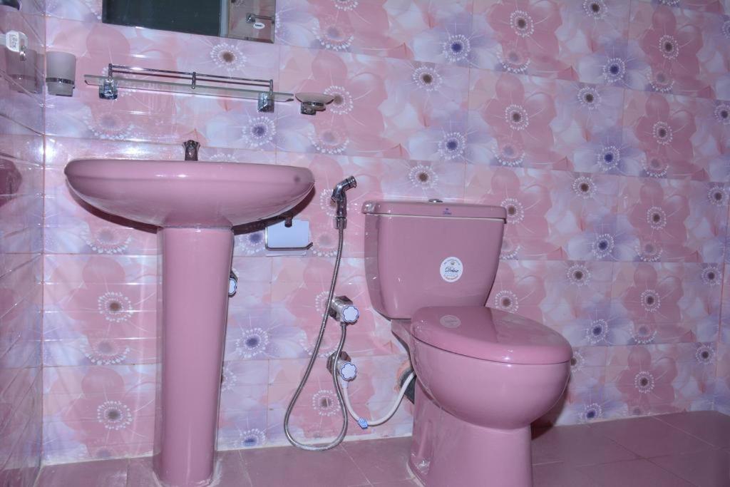 Pleasant Park Holiday Inn - 8