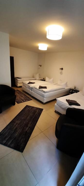 Nürnberger Trichter Family-Business Hotel Garni - Resim 35