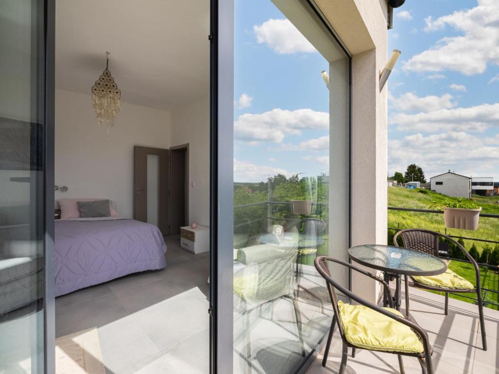 Balkón nebo terasa v ubytování Apartment Lány by Interhome