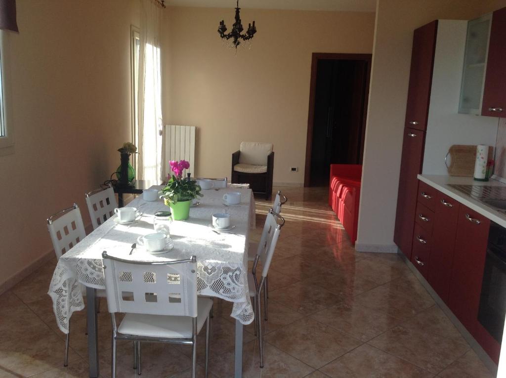 Kuchyňa alebo kuchynka v ubytovaní Agriturismo da Luì