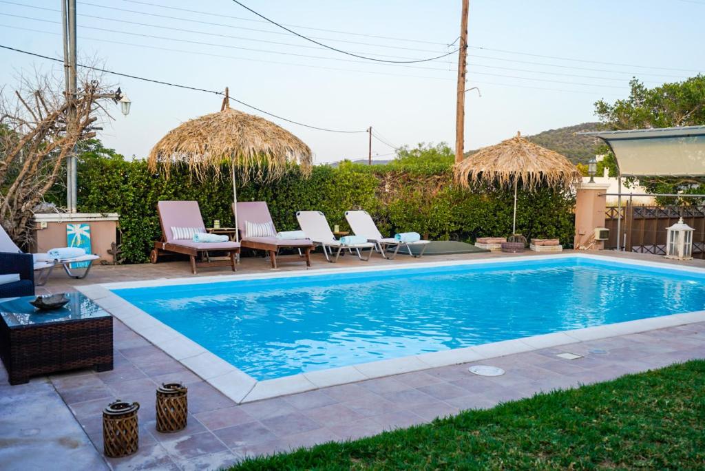 Villa Irene: Θέα πισίνα, Θέα θάλασσα photo