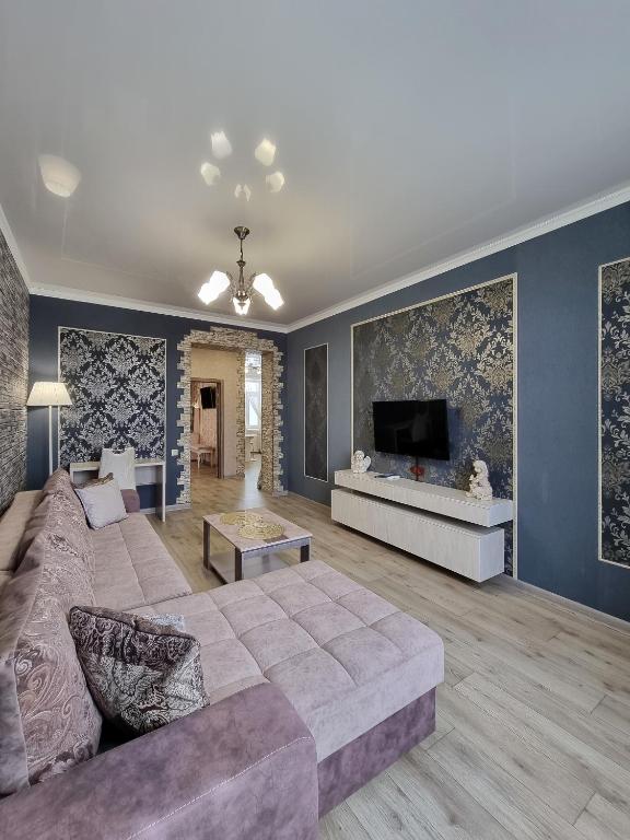2x SuperLUX Arbat Chehova-Kirova 55 - Housity