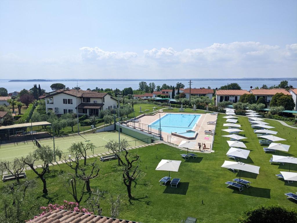 Bazén v ubytování Residence Primera nebo v jeho okolí