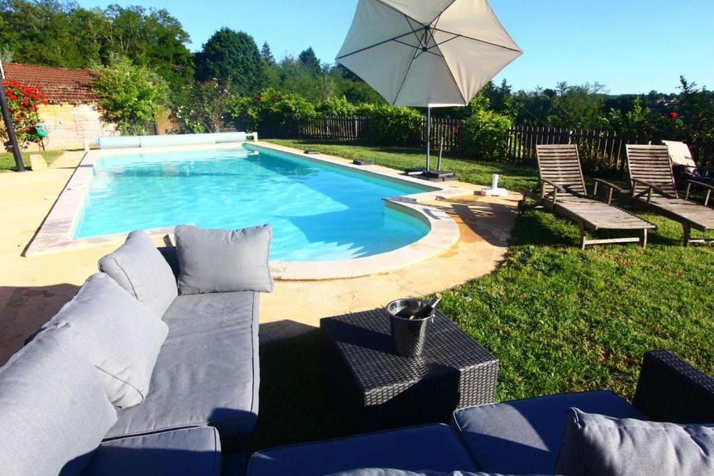 Piscina a La Salamandrine, à 600 m du centre historique par un sentier o a prop