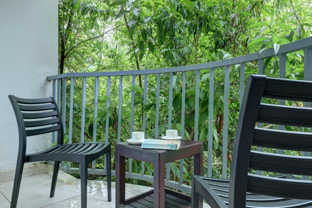Balkón nebo terasa v ubytování Kurinji Wanderlust Resort Munnar