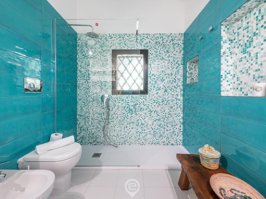 A bathroom at Villa Mistral