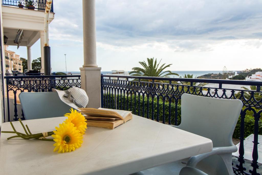 Oura Sunrise 3F Apartment by Stay ici