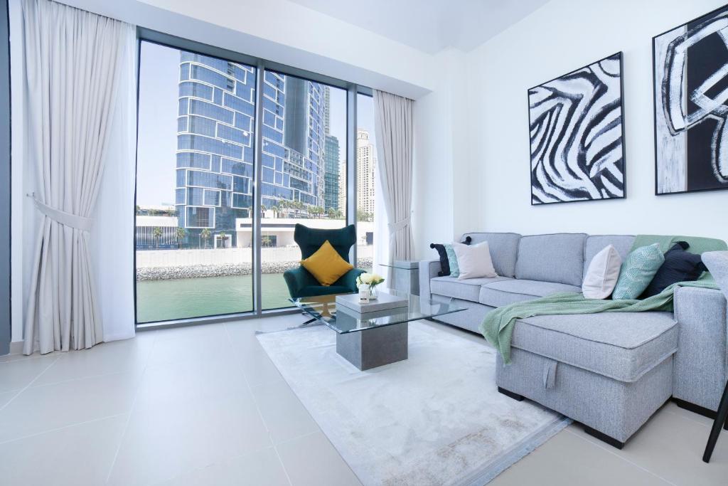 Brand New 1BR Furnished Apartment on 5242 Dubai Marina – All Bills Included