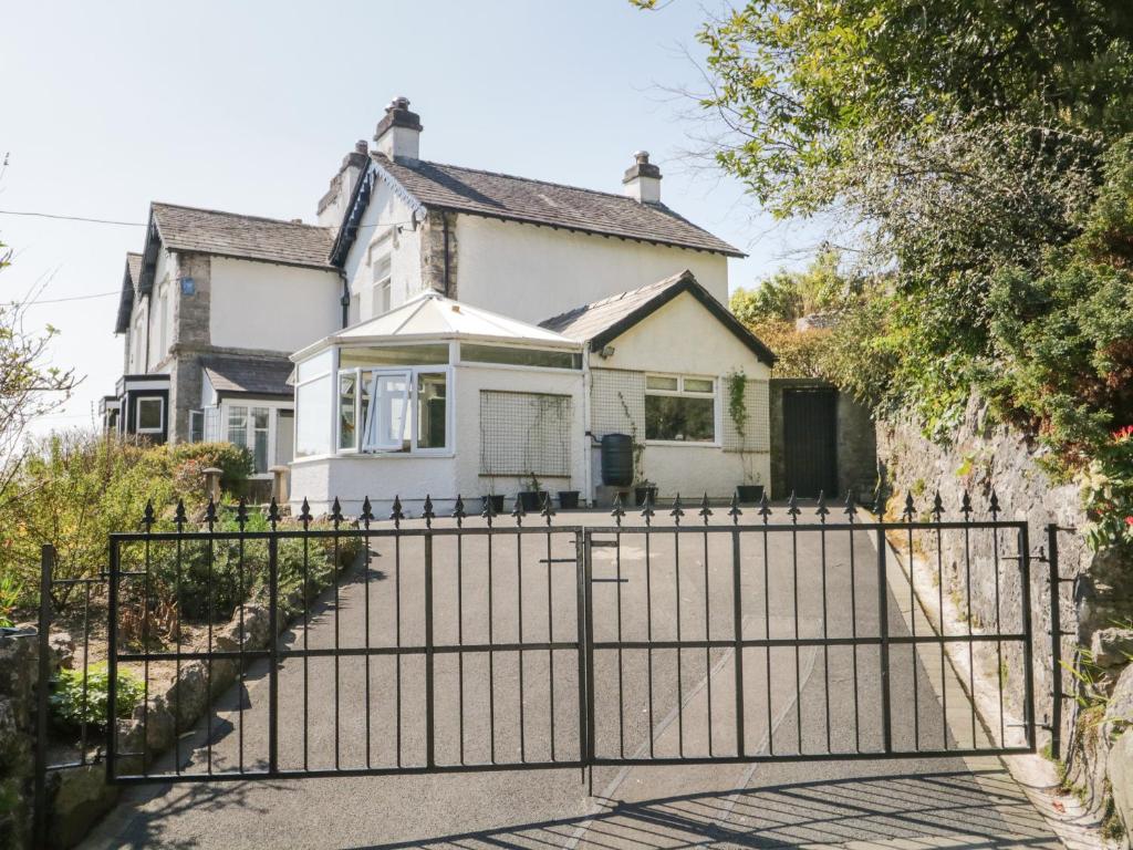 Yewbarrow Cottage, Grange Over Sands (updated prices 2024)