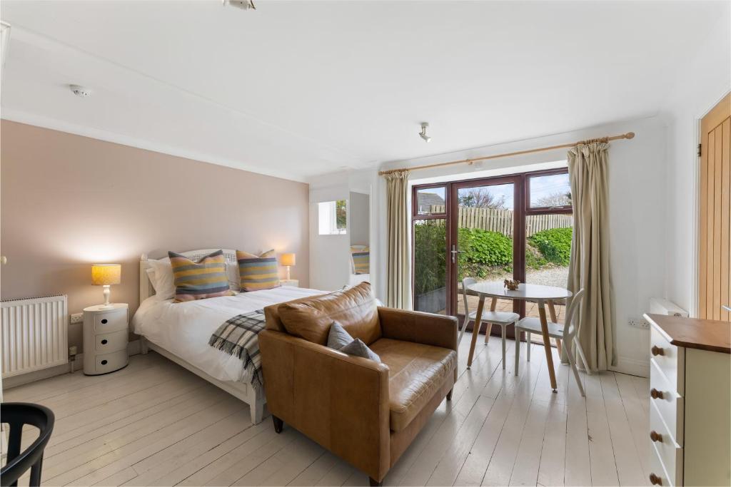 The Rosevine - 