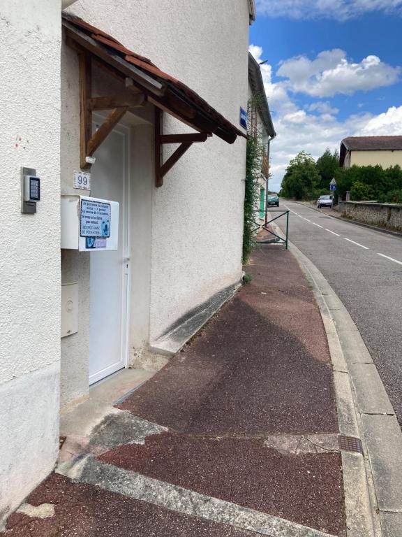 Maison calme et fonctionnelle - Twee Slaapkamers Huis