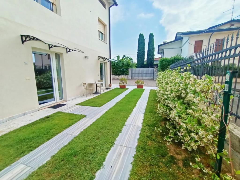 Zahrada ubytování Garda Guest House