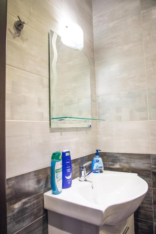 Koupelna v ubytování Bright apartment for 5 guests with free parking