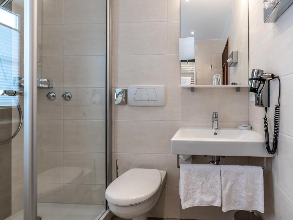 Koupelna v ubytování Hotel Heißenhof