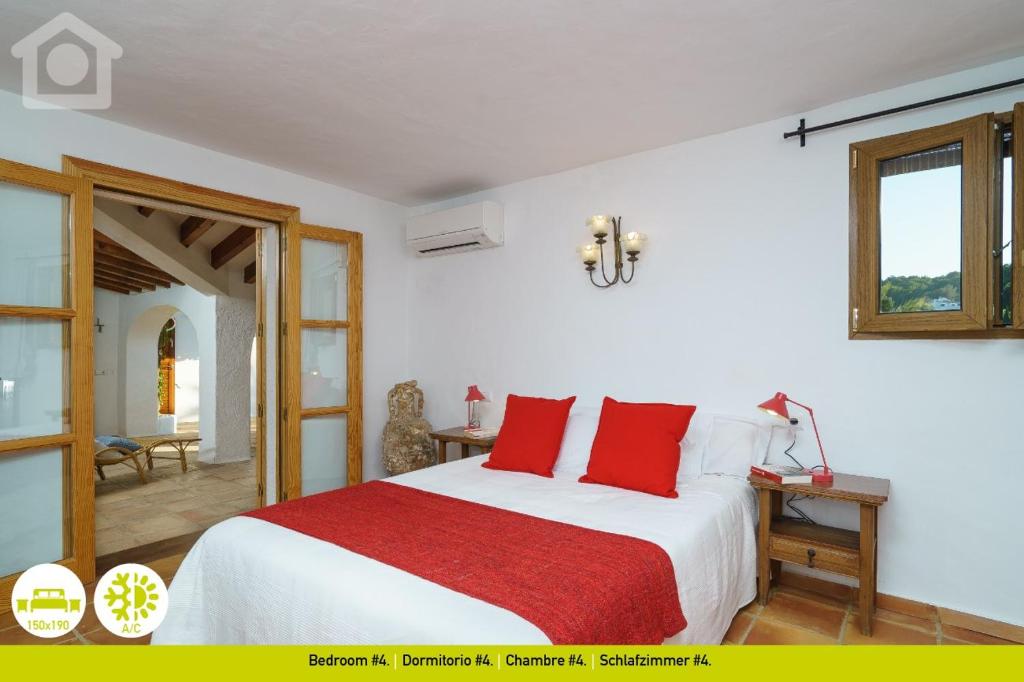 Postel nebo postele na pokoji v ubytování SolHabitat Villa La Andana