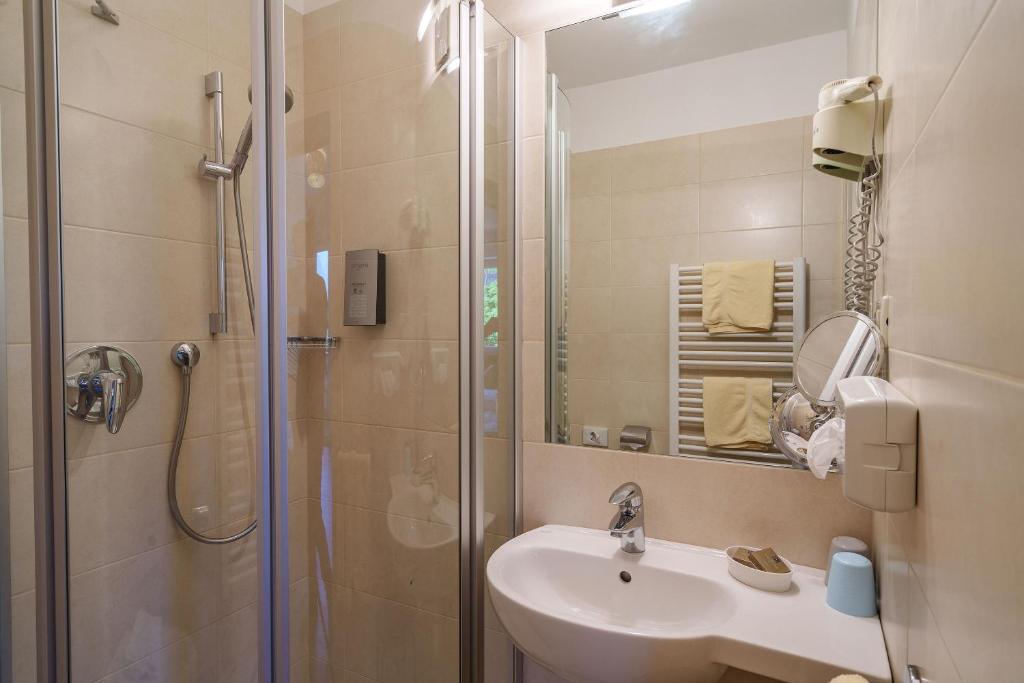 Koupelna v ubytování Hotel Törggelehof