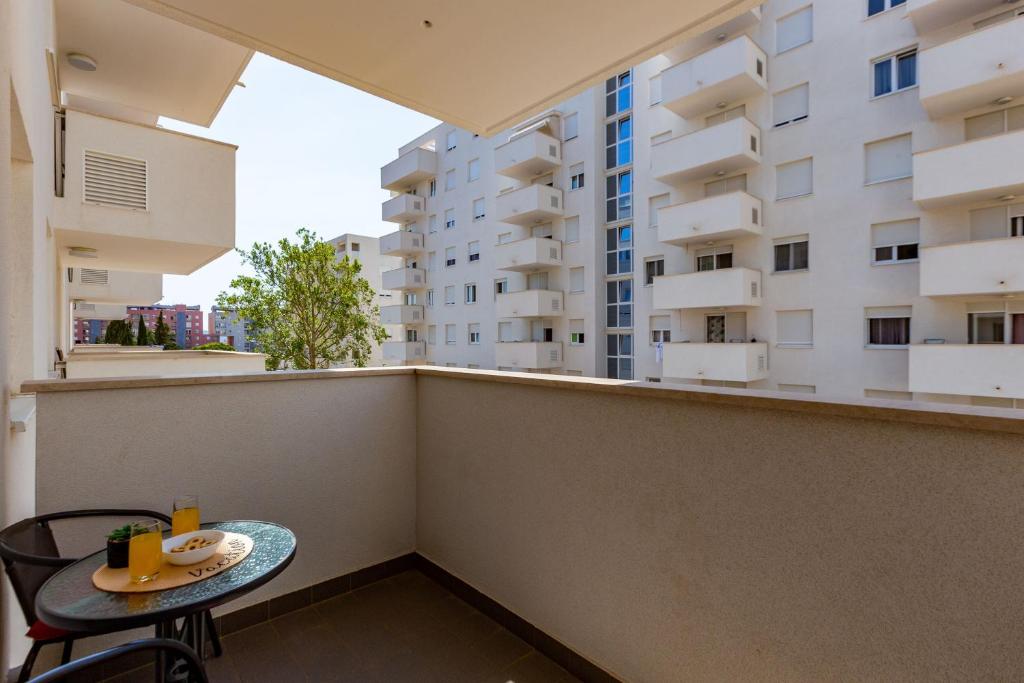 Balkón alebo terasa v ubytovaní VK-Zadar apartman w balcony