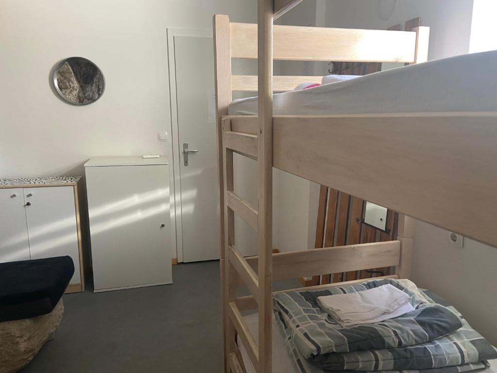 Posteľ alebo postele v izbe v ubytovaní Hostel Omiš