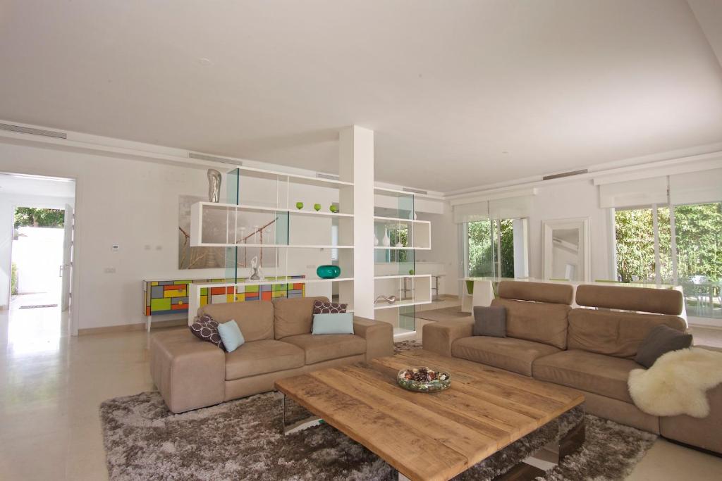 A seating area at Holiday villa for rent in Marbella