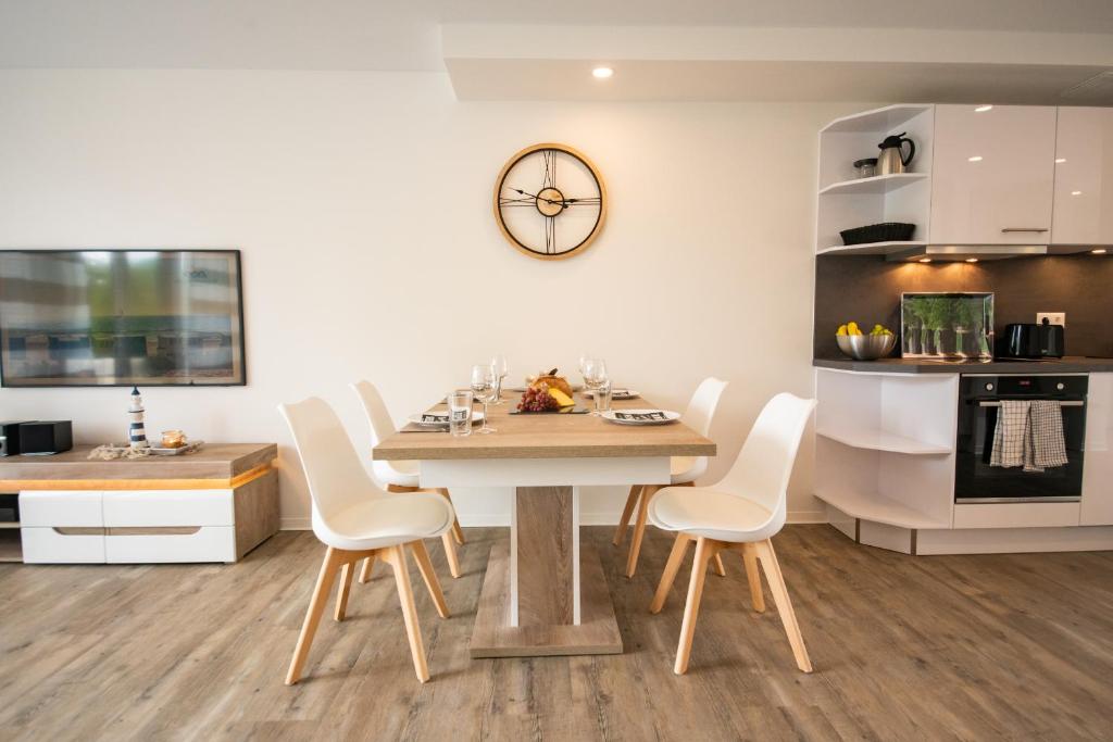 Kuchyň nebo kuchyňský kout v ubytování Baltic Village
