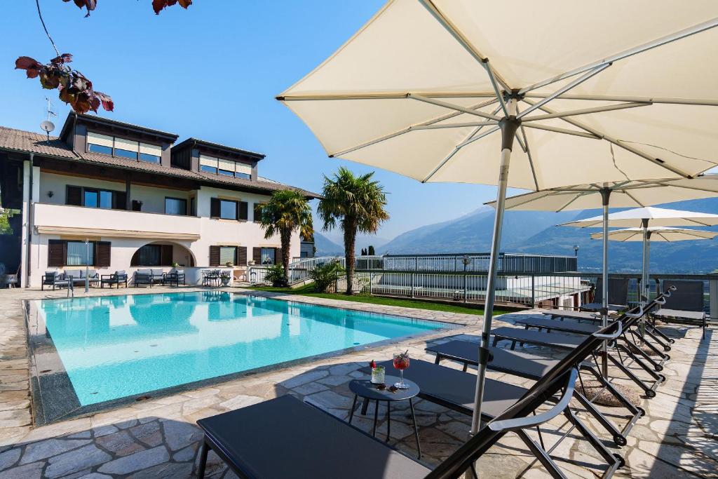 Bazén v ubytování Hotel Törggelehof nebo v jeho okolí