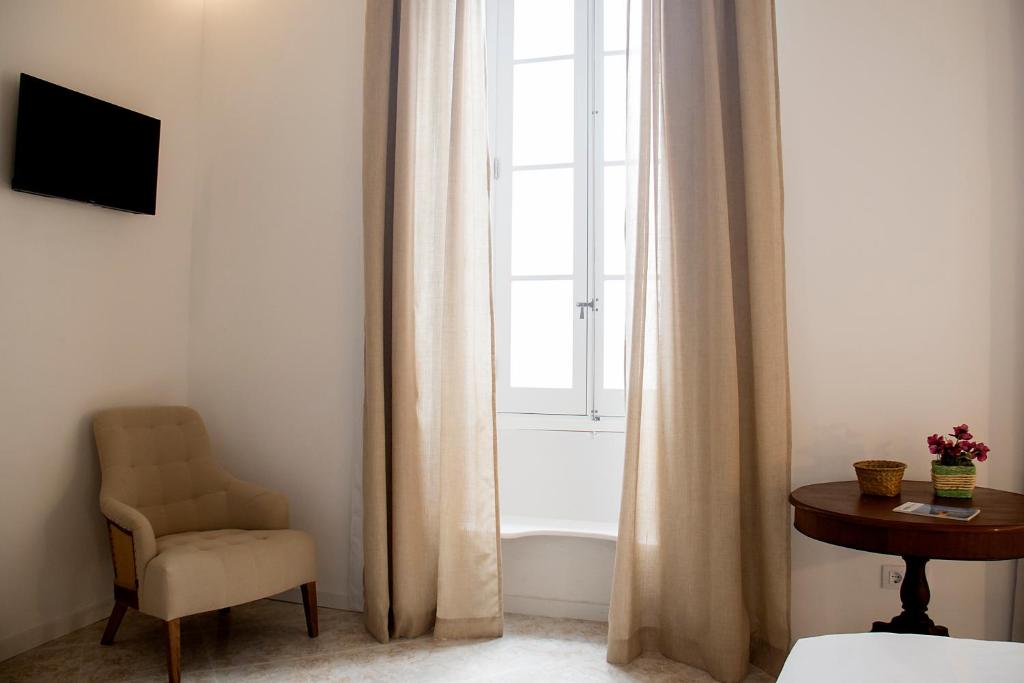 Hotel Nou Sant Antoni - Deluxe Double Room