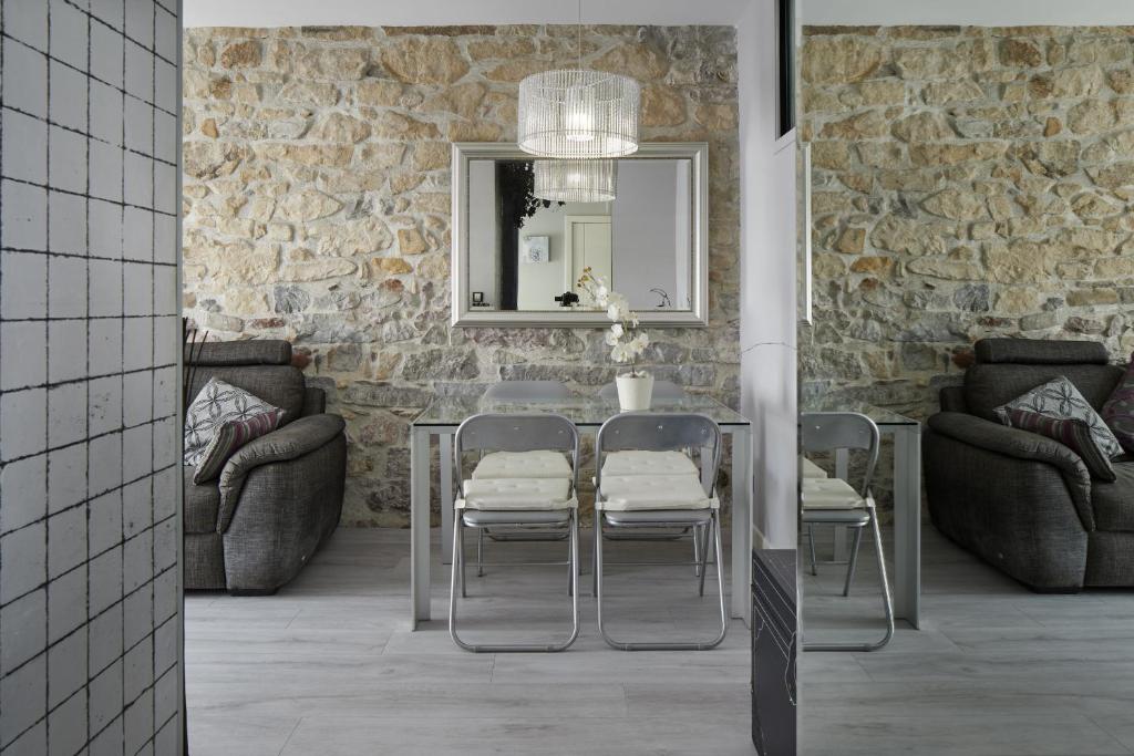 Posedenie v ubytovaní Ordulari - Basque Stay