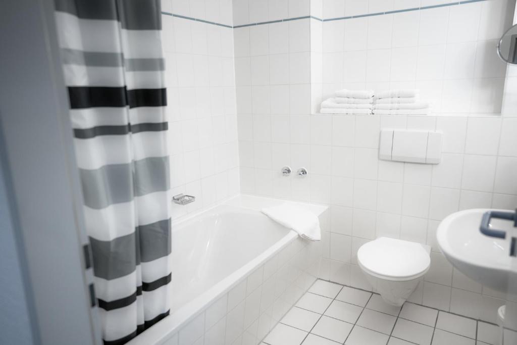 Hotel Am Kamp - Resim 39