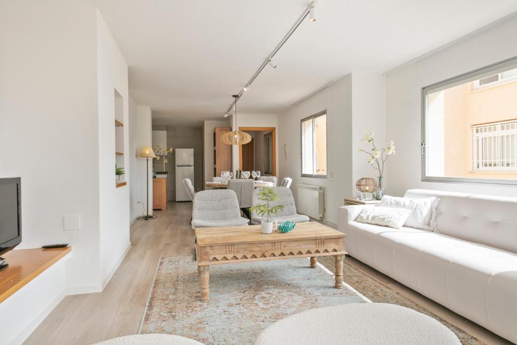 Imagen de la galería de Apartamentos Barcarola, en Sant Feliu de Guíxols