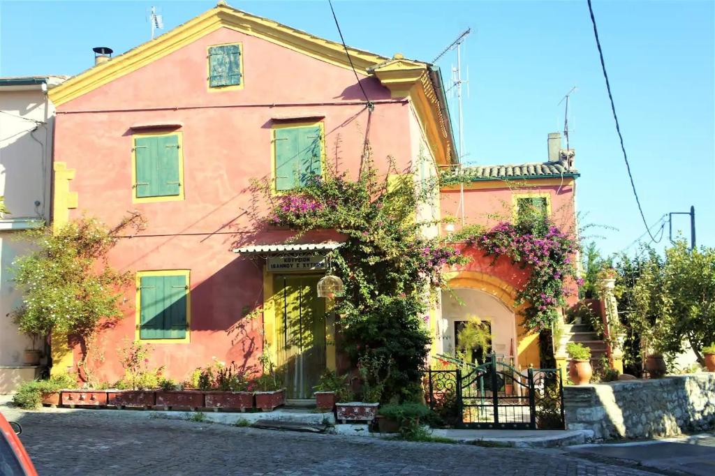 The building in which Az apartmant is located