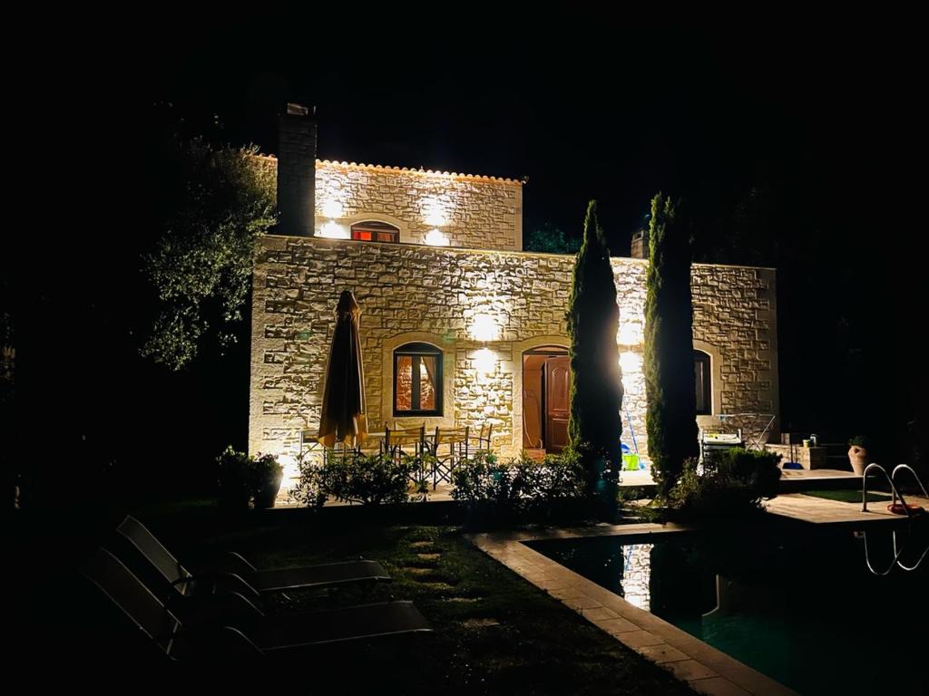 Fotografie z fotogalerie ubytování Villa Olympia - Villa Erato v destinaci Prinés