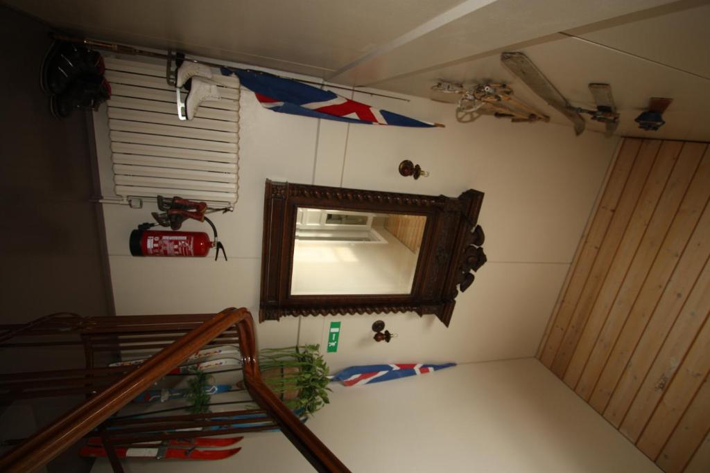 Postel nebo postele na pokoji v ubytování Dalvík Hostel Gimli