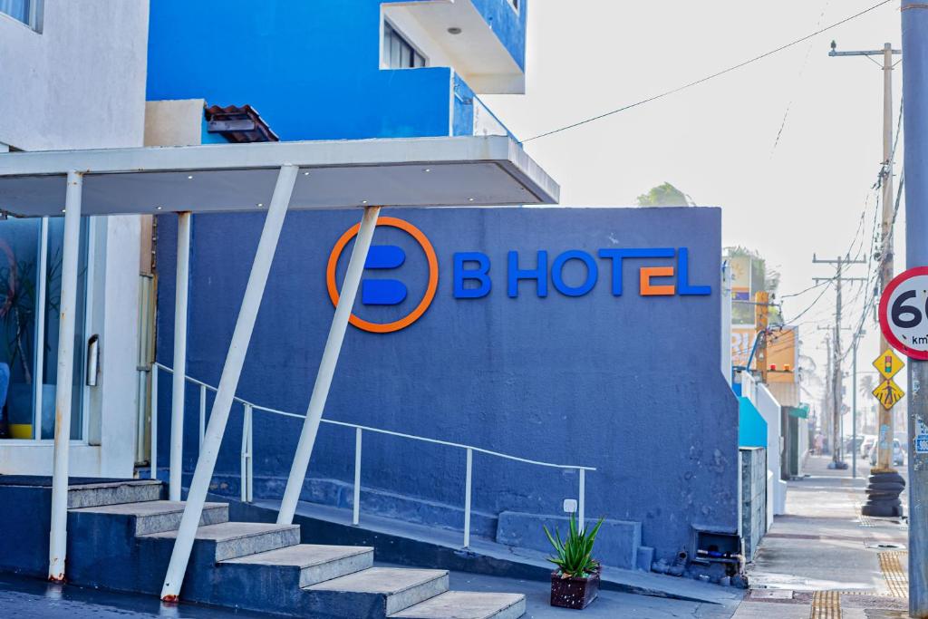 Certifikát, hodnocení, plakát nebo jiný dokument vystavený v ubytování B Hotel Salvador