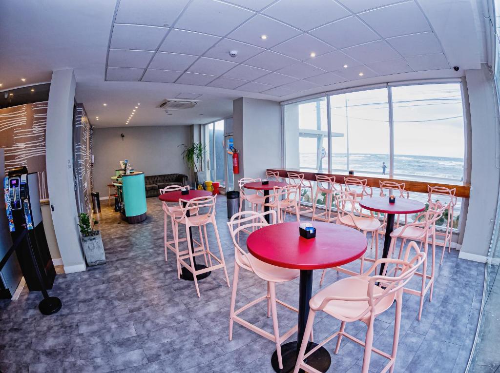 Restaurace v ubytování B Hotel Salvador