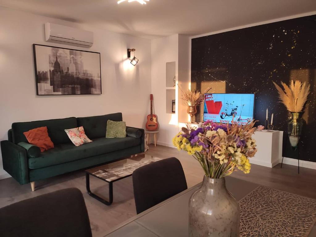 TV a/nebo společenská místnost v ubytování Sunset Apartment in Pakoštane