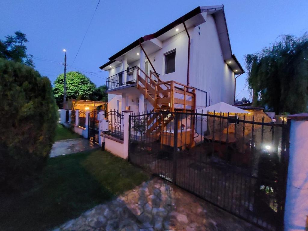 Casa Doros - Appartement De Quatre Chambres