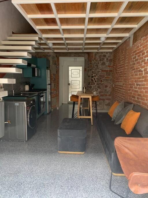 108, LOFT CONFORTABLE, BALCON 1 CALLE BELLAS ARTES - Hizvo