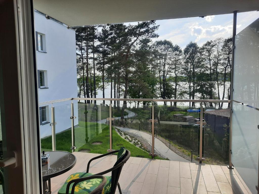 Balkón alebo terasa v ubytovaní Apartament przy jeziorze nr 2