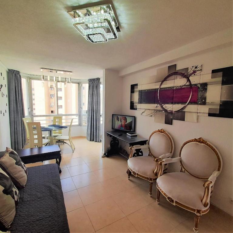 Fotografie z fotogalerie ubytování Apartment Glamour Alhambra Rincon de Loix Benidorm-sea view-free parking, Wi-Fi, pool, new air conditioning v destinaci Benidorm