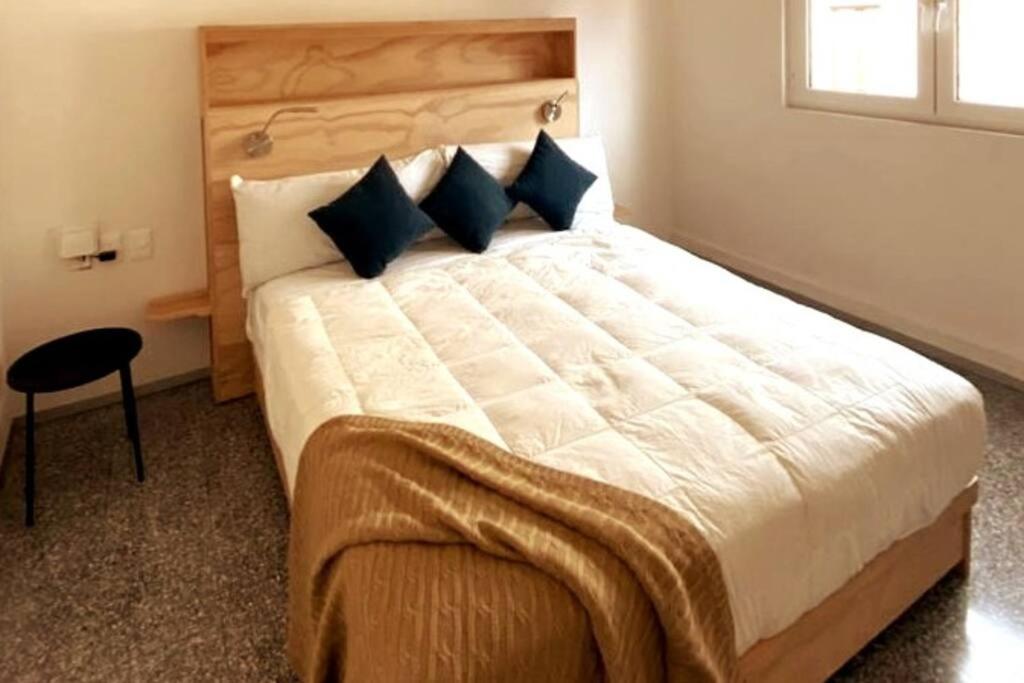 Posteľ alebo postele v izbe v ubytovaní 116 LOFT DONCELES CENTRO HISTÓRICO CDMX