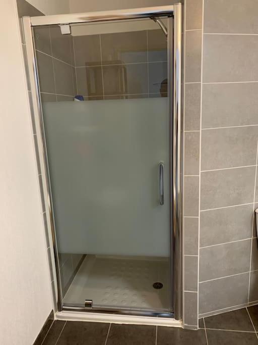 Kúpeľňa v ubytovaní Superbe appartement neuf T3 de 71m2 en résidence a Marseille